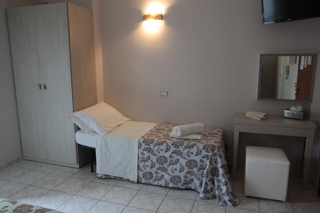 Hotel Stefan Room & Breakfast Gatteo a Mare Szoba fotó